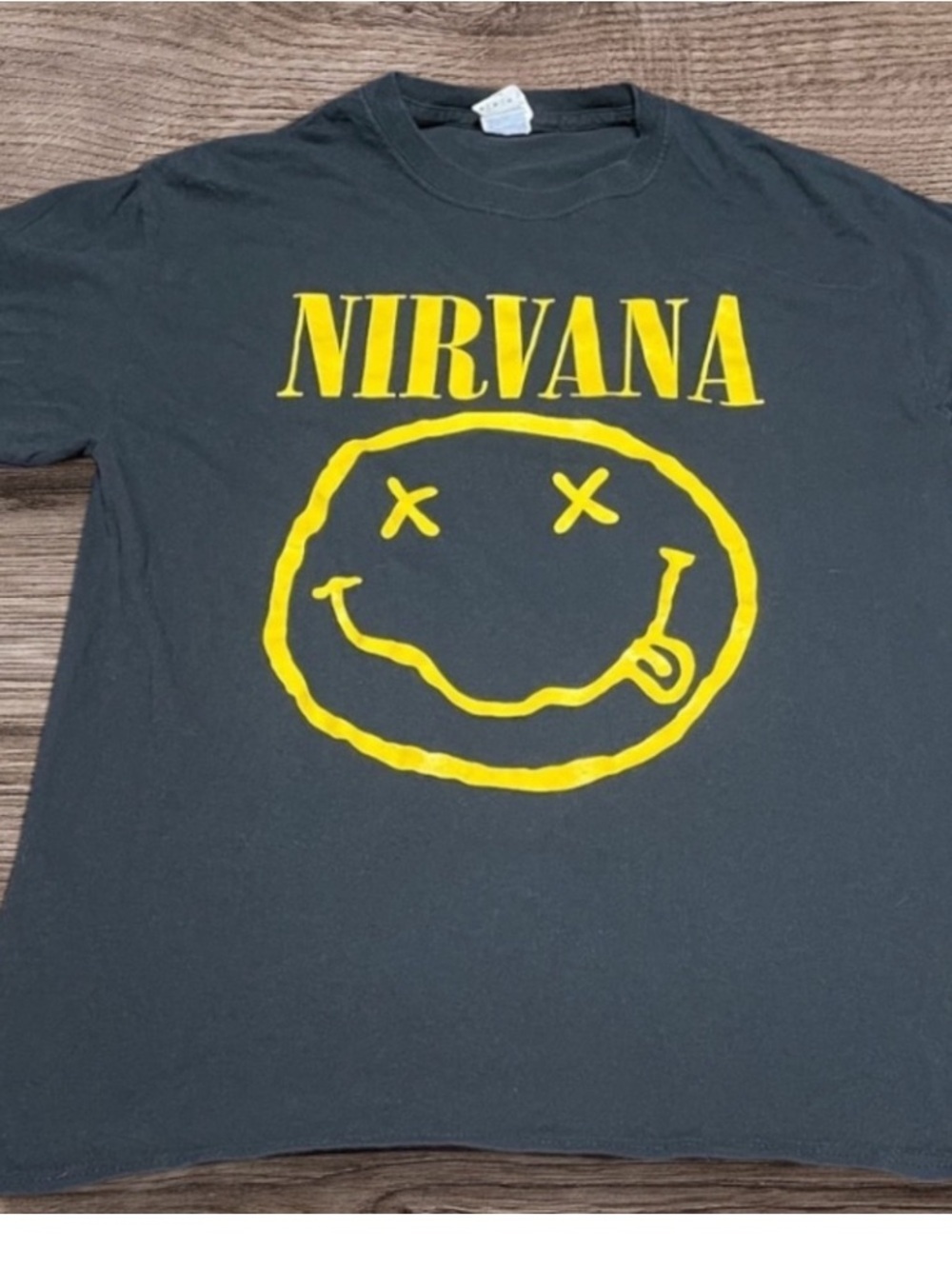 Vintage NIRVANA Black Tee with Yellow Graphic - Picture 5 of 5